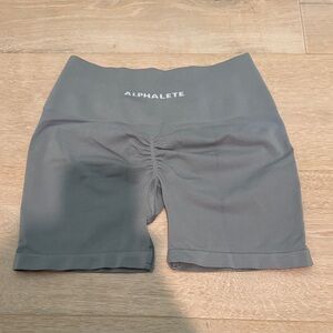 Alphalete Women's High-Waist Gray Bike Shorts with Ruched Center